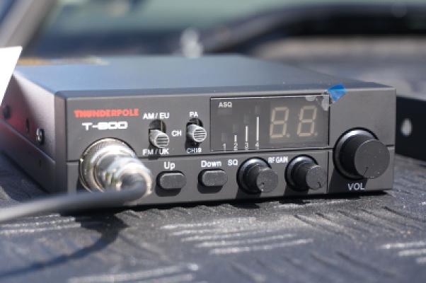 Thunderpole CB Radio Kit 