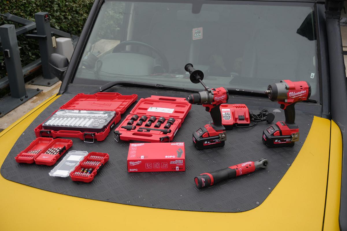 Milwaukee 1/2" Complete Fastening Set