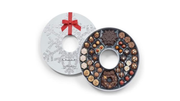 Hotel chocolat wreath or £50 
