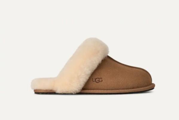 UGG SLIPPER