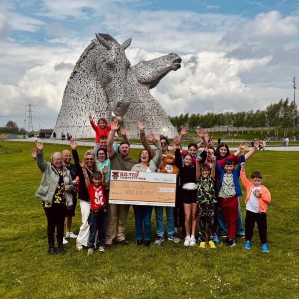 Jane G - Falkirk - £200,000 Cash alternative on the G Wagon