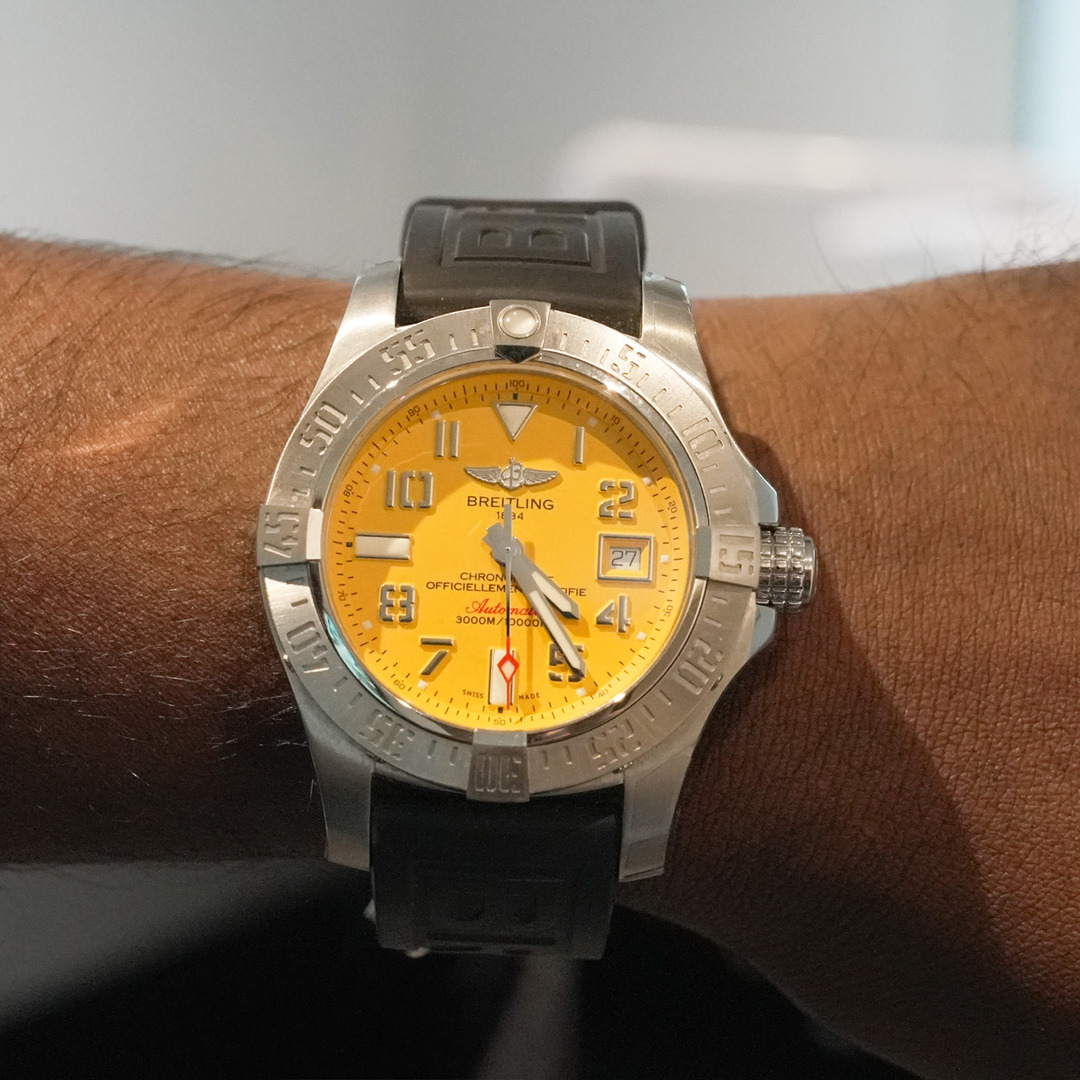 2019 BREITLING AVENGER II SEAWOLF + 10 SILVER INSTANT WINS