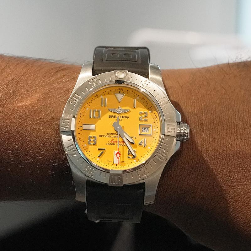 2019 BREITLING AVENGER II SEAWOLF + 10 SILVER INSTANT WINS