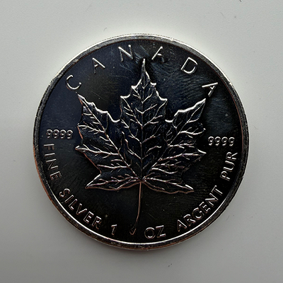 2010 1oz Canadian Silver Maple Leaf