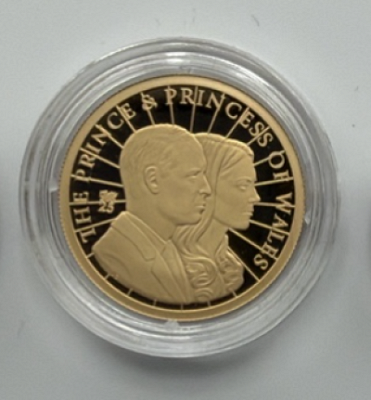 WILLIAM & CATHERINE HALF GOLD SOVEREIGN — 4g OR £375 CASH ALTERNATIVE