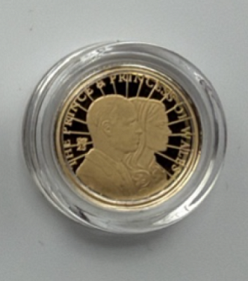 WILLIAM & CATHERINE 1/10 GOLD SOVEREIGN — 0.8g OR £75 CASH ALTERNATIVE