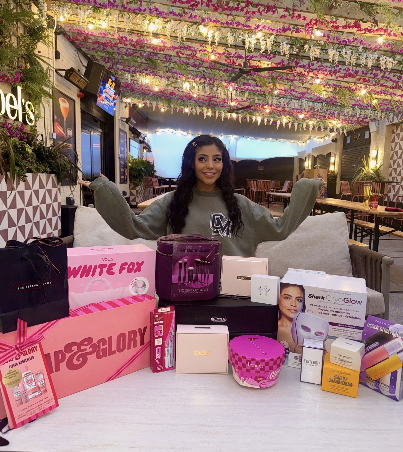 Manrika’s Free Giveaway