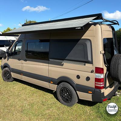Win Maggie the Mercedes+ £2000 cash!