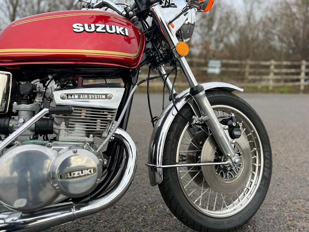 Competition Win This 1977 Suzuki Gt550 | Vintage Comps